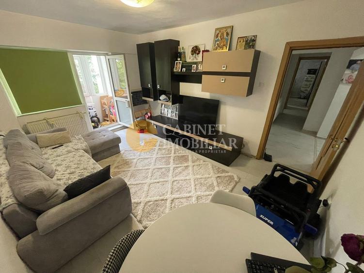 Ultracentral - 3 camere - 2 bai - etaj 3/4 - renovat + Boxa subsol