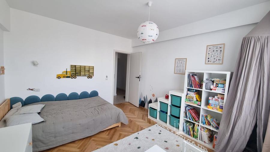 Apartament cu 3 camere decomandat cf sporit in Andrei Muresanu