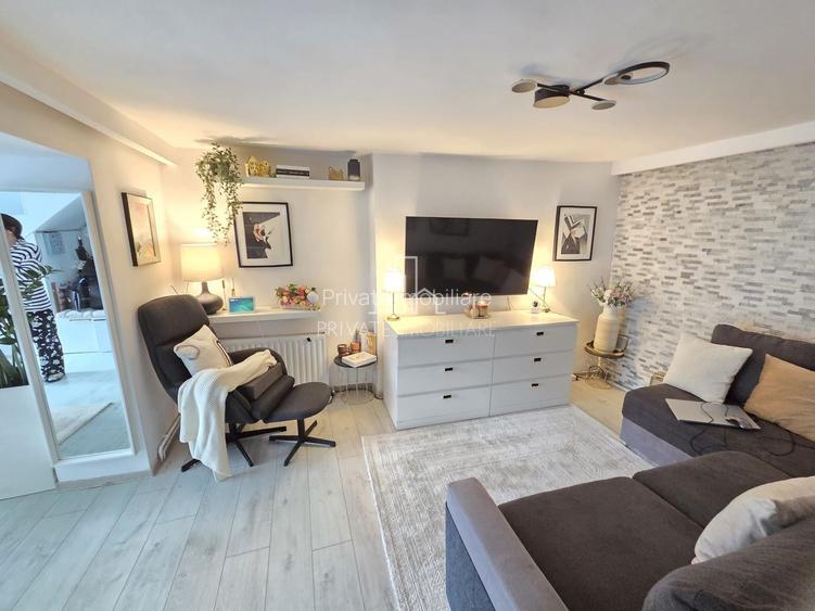 Casa renovata, 3 camere, 2 bai, Zona Centrală - 2