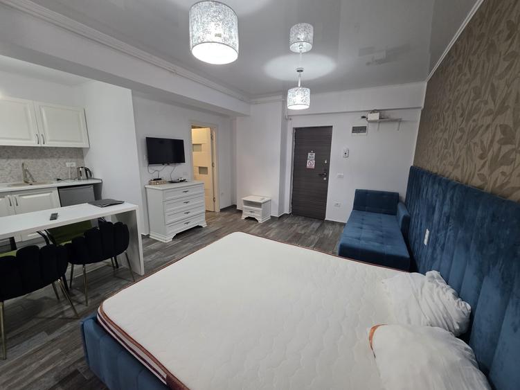 Studio prima linie la mare, zona club Azimuth 85000 euro