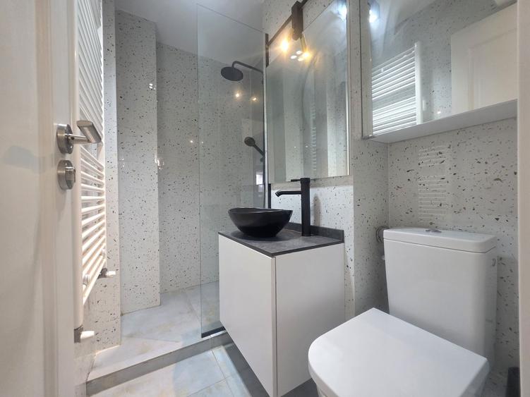 Apartament | 4 camere | modernizat | etaj 5 | TEI