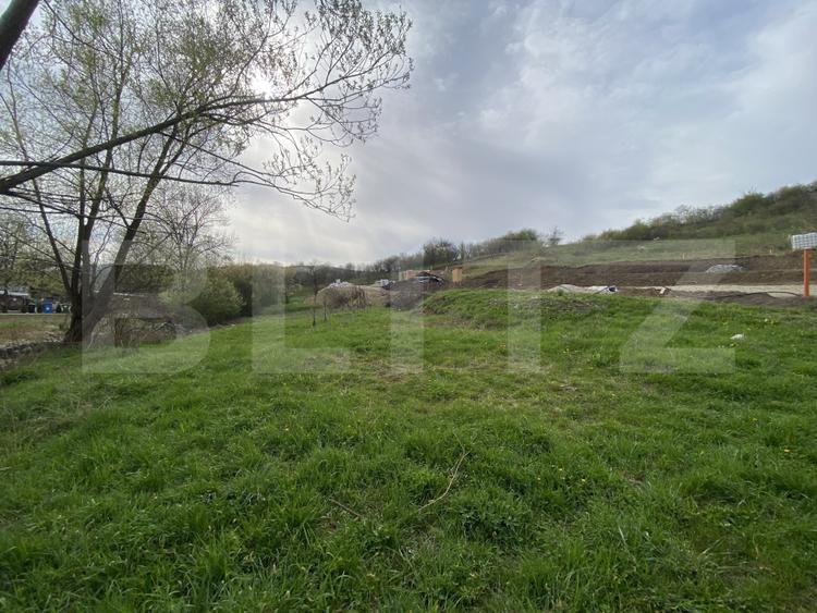 Teren intravilan 12.63 ari- SIGMIR. Toate utilitatile, 4000 euro/ar
