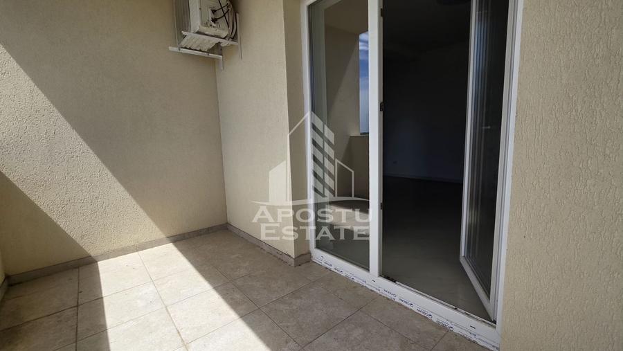 Apartament nou cu 3 camere de vanzare, etaj 1, terasa, Torontalului