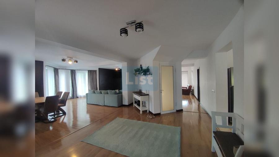 Comision 0%! Casa 5 camere 280 mp, 2 garaje, teren 850 mp, Europa