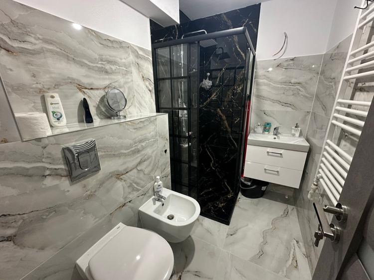 Apartament 2 camere | parter| zona Cetate
