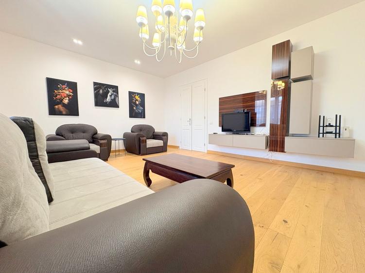 Apartament spatios, etajul 2, amenajat - zona Complexul Studentesc
