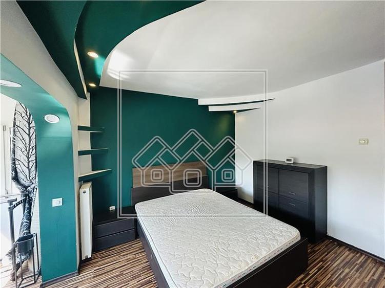 Ap decomandat, renovat, 2 camere, 2 balcoane - aer conditionat