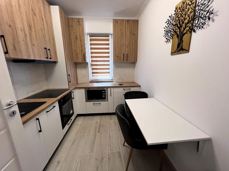Comision 0%. Bucatarie separata. Vila cu 6 ap. Piscina. Mobilat LUX. Braytim.