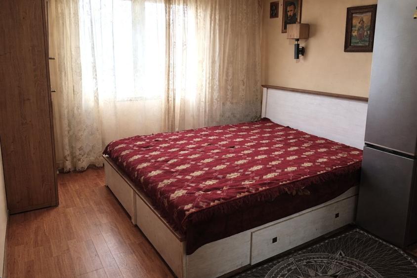 Garsonieră de vânzare – Etaj 4, zona Micro 40, Galați