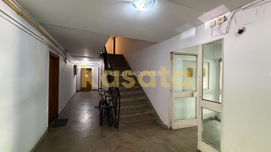 Birou I 3 camere I Camera de comert I metrou la 5 min I et 7 - 12