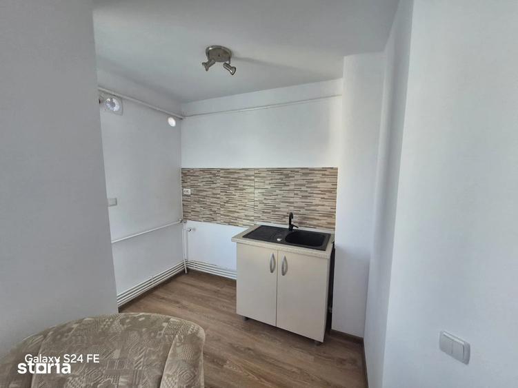 Garsonieră complet renovată