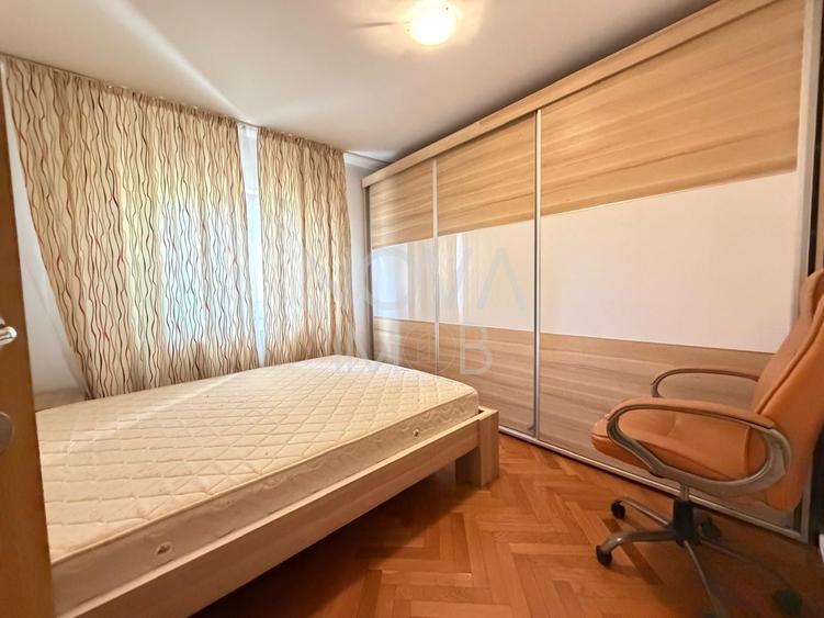 Apartament 3 camere,  Str. Constantin Noica