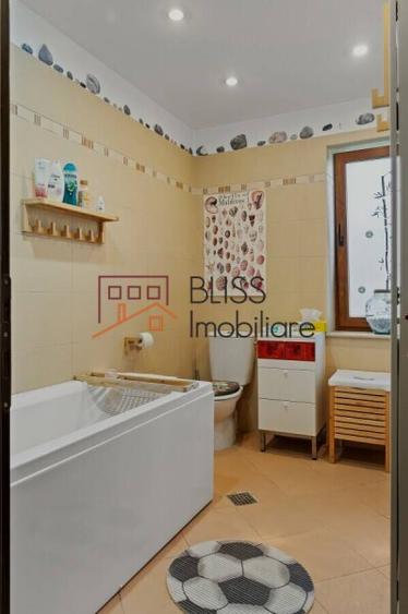Vilă 8 camere cu piscină solară, garaj dublu și grădină