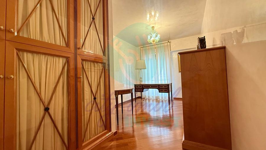 4 camere de lux în Primăverii cu terasă și 2 parcări