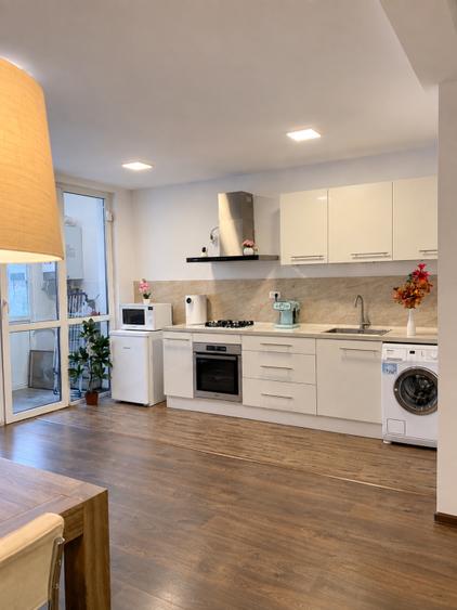 4 camere, 103 mp | Rosetti–Universitate | renovat | acces separat