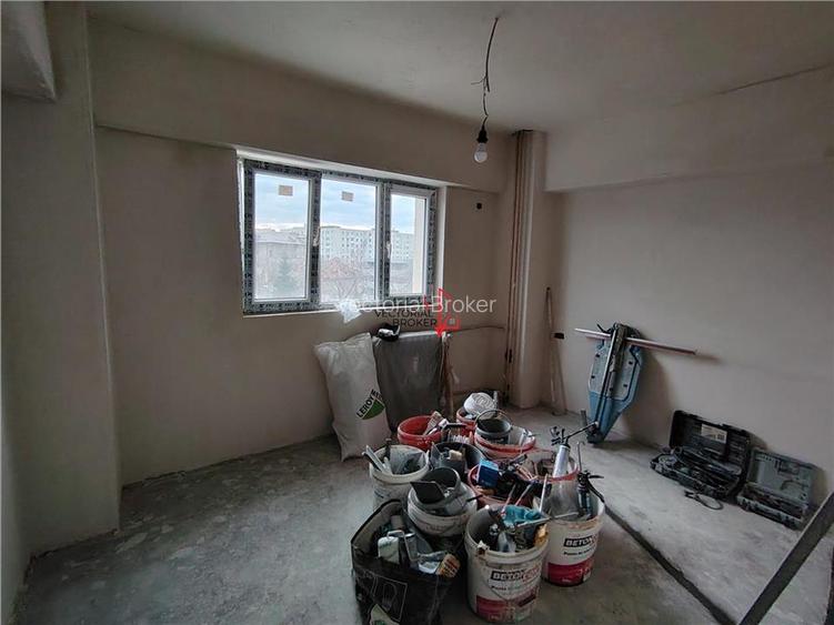 Apartament 4 camere Metrou Obor In Renovare - 11