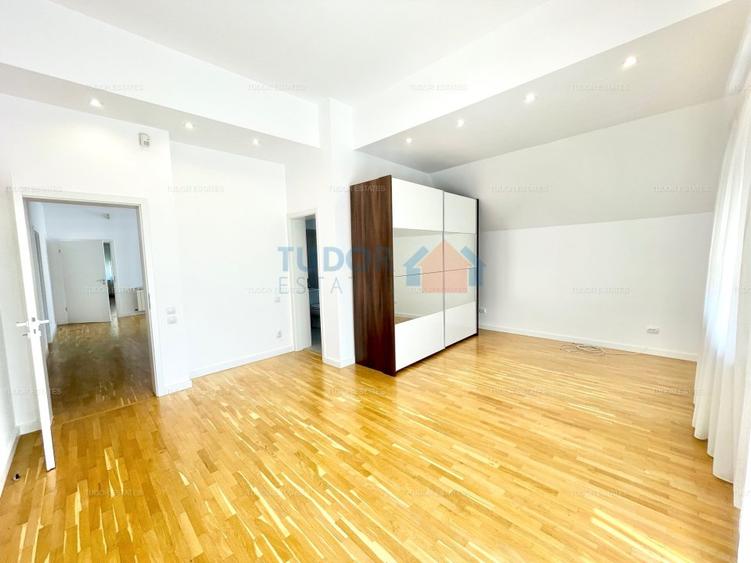 Amazing fully renovated villa with pool in a safe compound from Iancu Nicolae