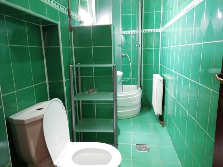Apartament 4 camere cu priveliste deosebita zona Colinei