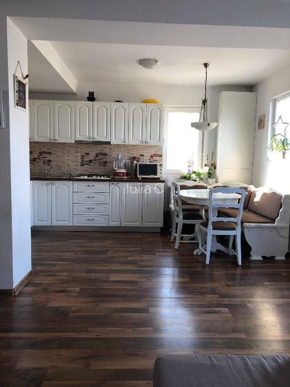 Vand casa in spate la Pleiada, 4 camere - 3