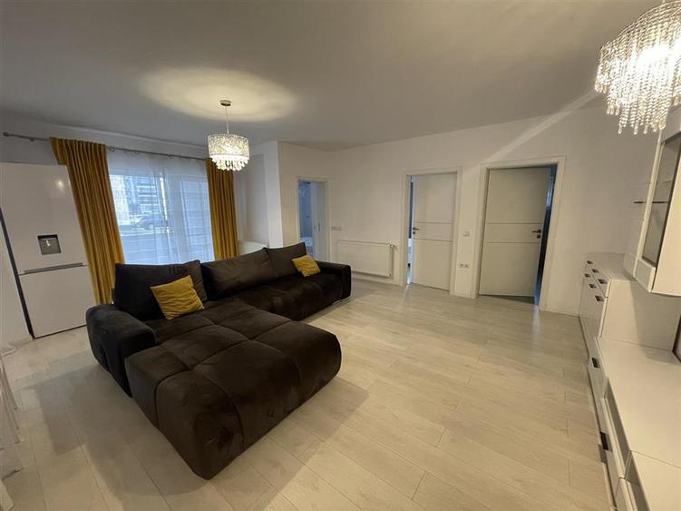 Apartament modern cu 3 camere terasa si 2 parcari in Kogalniceanu