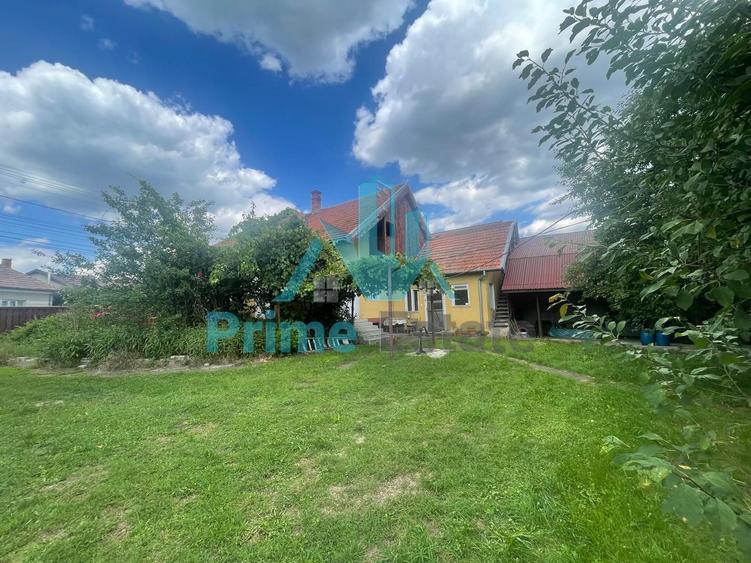 Casa cu teren de 4800 mp in Gilau