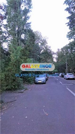 APARTAMENT 3 CAMERE in VILA+GARAJ (la Demisol)