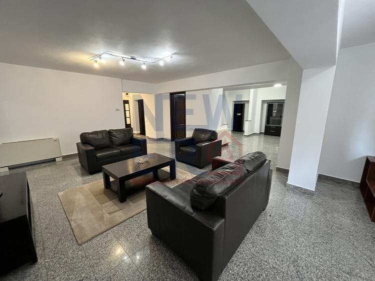 Apartament cu 5 camere de inchiriat - zona Aviatorilor