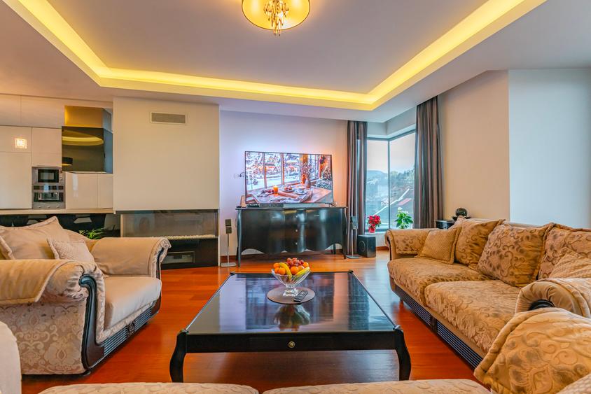 Proprietate unica tip vila, ultra central, S+P+2E, lift, priveliste peisagistica