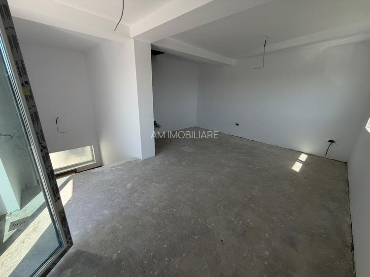 CASA DUPLEX, TOATE UTILITATILE, STRADA ASFALTATA, COMISION 0% - 6