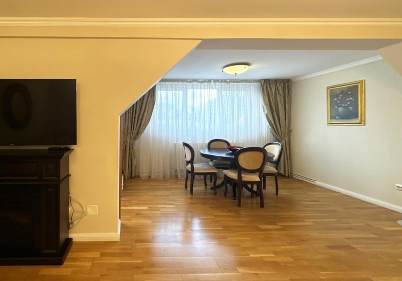 Apartament de închiriat in Centru-Bld Mamaia cu 3 camere pe termen lung