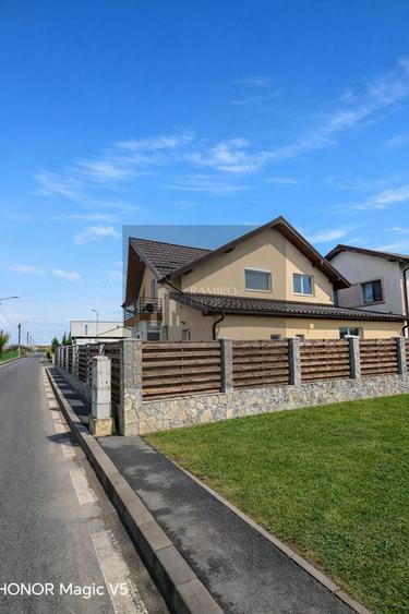 Vila Individuala 4 camere - anexa +curte libera 200mp Otopeni