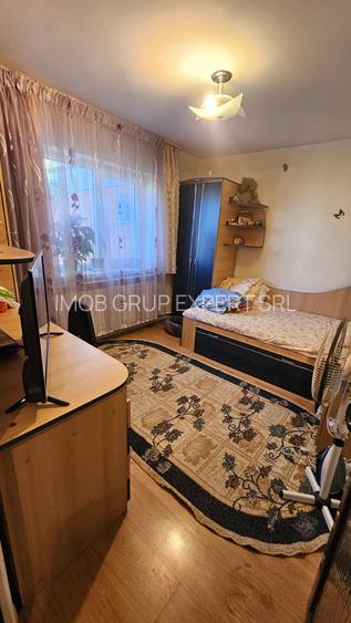 Apartament 2 camere de vânzare ,Micro 40, L-uri, B-dul Traian Vuia, 52.000 Euro