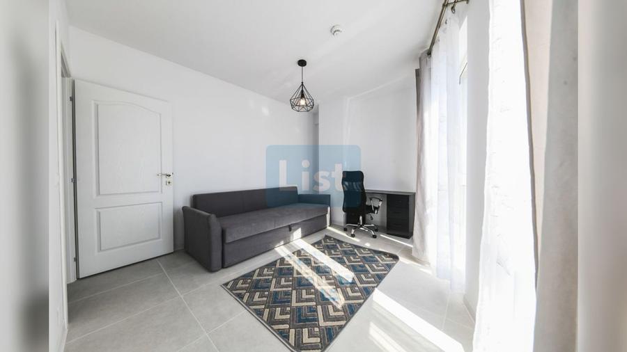 Apartament cu 3 camere, zona Aeroport