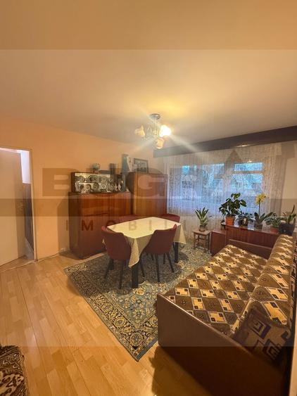 Apartament 3 camere, 50 mp, boxa, zona Aleea Retezat