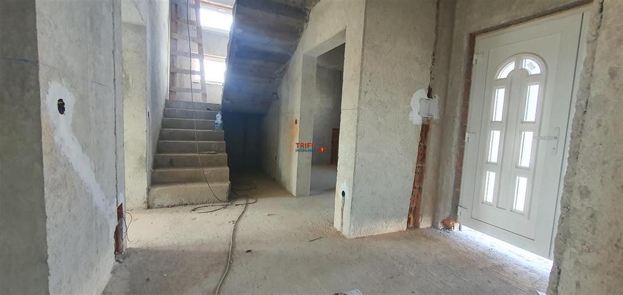 Casa noua de vanzare 5 camere 355 mp teren Micesti