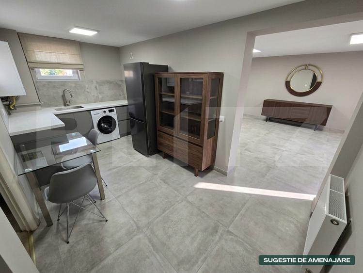 Apartament de vânzare cu 3 camere, open space, Brădet