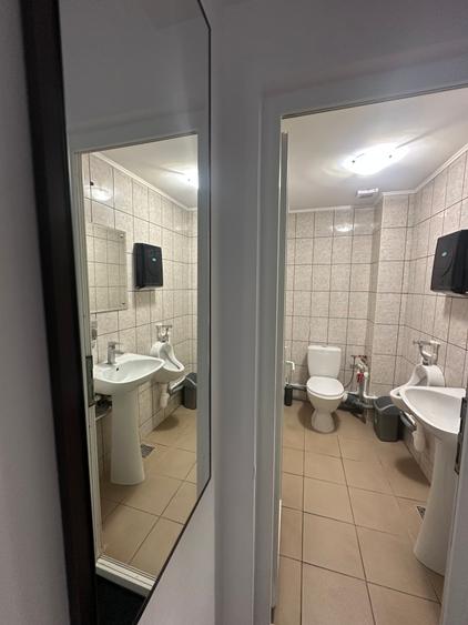Spatiu comercial la casa - Tomis II - 2.000 euro/luna (pret fix)