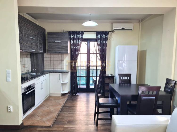 Apartament in Zona Ronat-Mehala, disponibil de la 1 iulie - 2