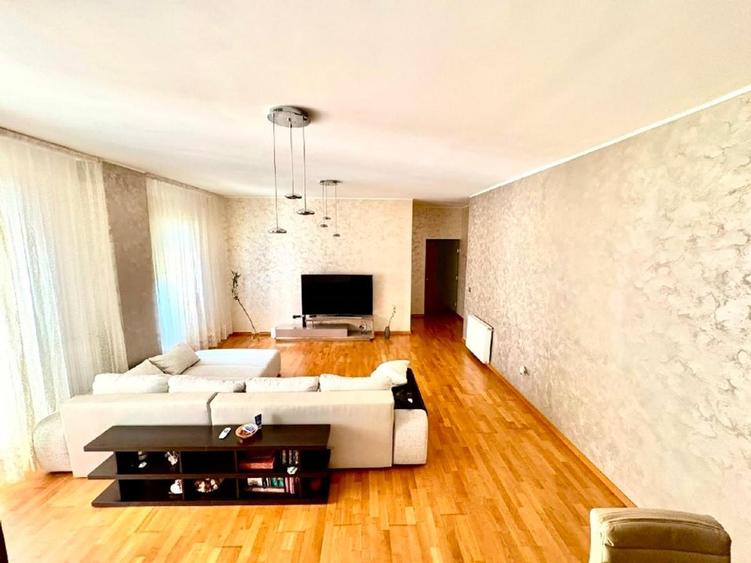 Proprietar vând apartament 3 camere bloc Teodor/ ISHO