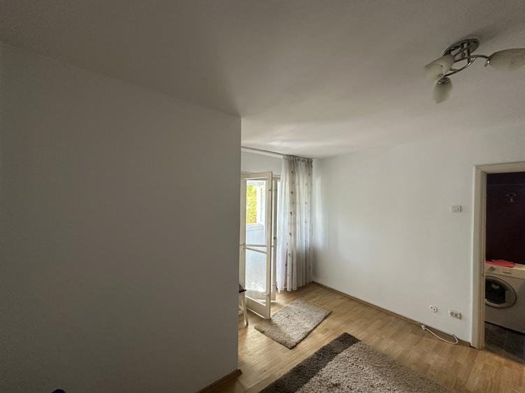 Berceni | 2 camere | Prox. Metrou | Etaj 1 |