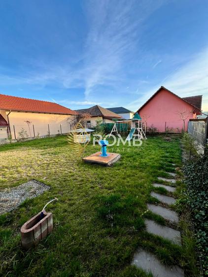 Apartament 3 camere, 70 mp utili, balcon, parcare, finisat, zona Pod IRA