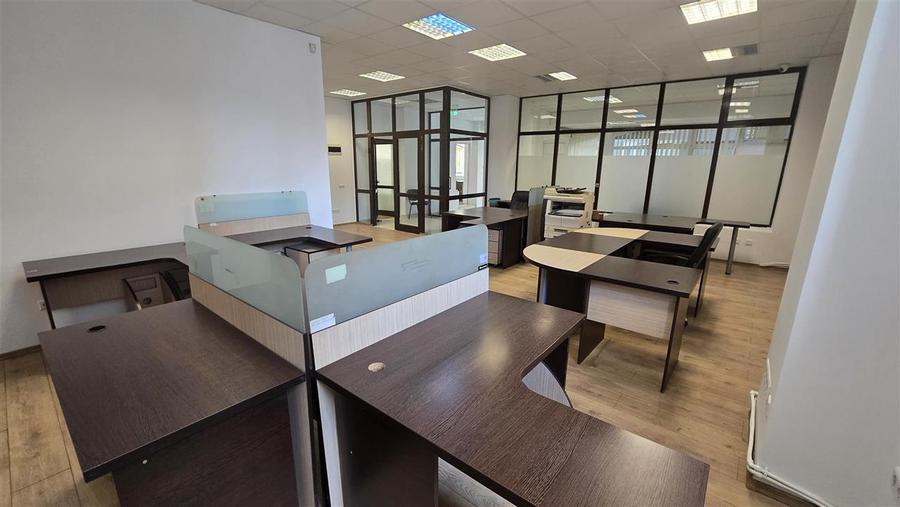Spatiu Birouri - 180 mp! In Suceava! De Inchiriat! 0727817187