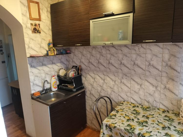Apartament 2 camere, 48 mp , zona Rovine