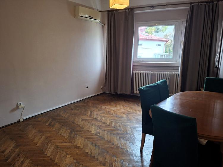 Apartament cu 3 camere in vila interbelica, de renovat - comision 0%!