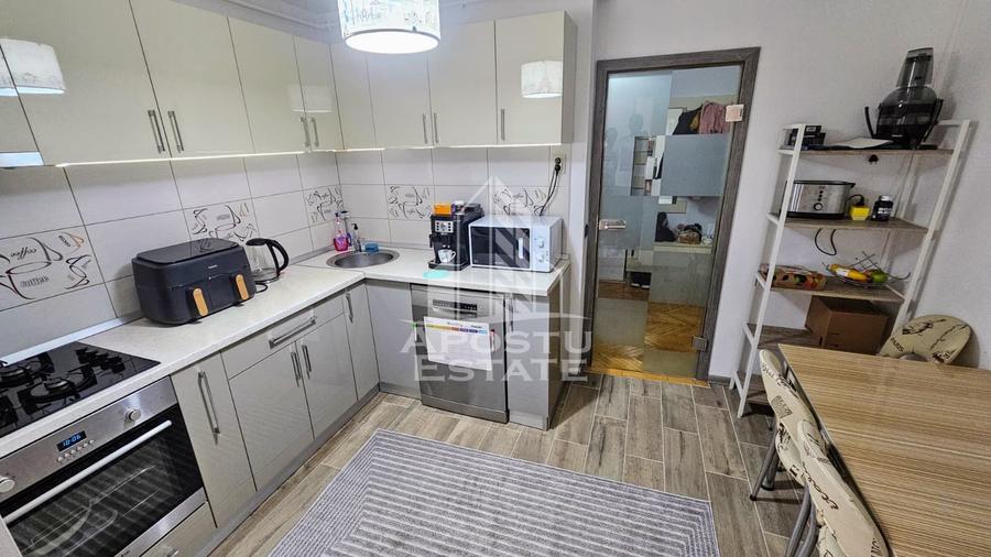 Apartament cu 3 camere, de vanzare, zona Lipovei, Timisoara