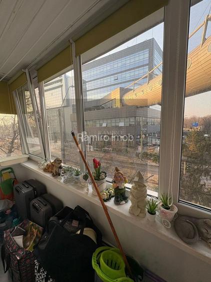Apartament mobilat/utilat/centrala 3 min metrou Eroii Revolutiei - 8