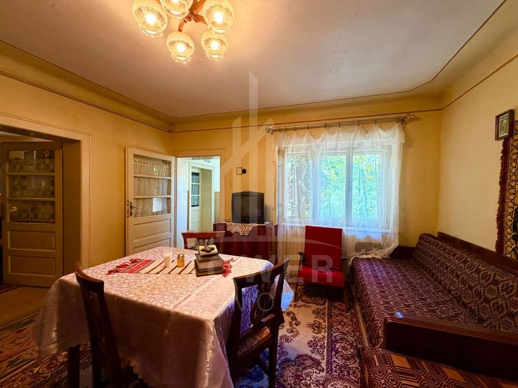 Casă de vânzare-teren 2.300 mp| Ocna Sibiului