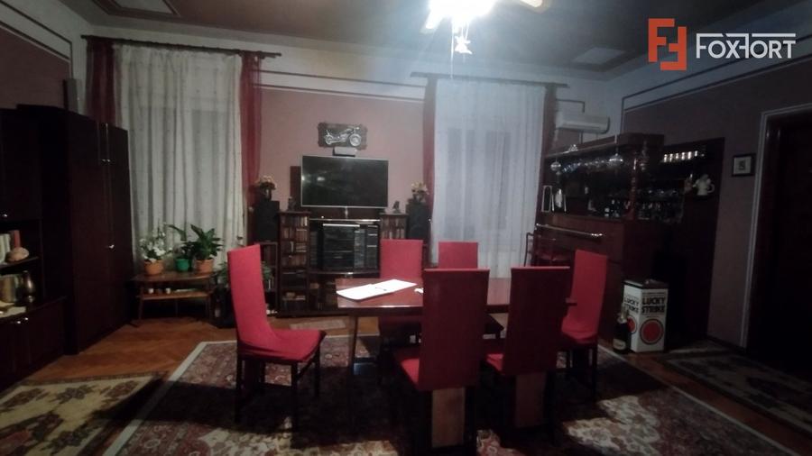 COMISION 0% Apartament 4 camere, Zona Centrala - Boxa si pivnita la subsol