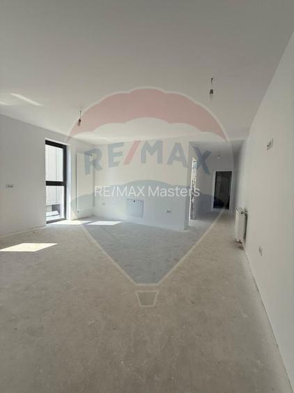 Clădire multifuncțională – 950 mp | P+3 | Lift | 26 locuri de parcare - 23