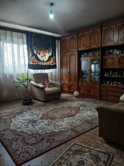 Apartament 2 camere, 51 mp, balcon generos cu panoramă superbă asupra orașului.